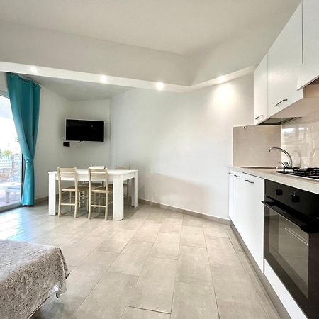 Angolo Mare Apartments & Rooms Porto Pino Ngoại thất bức ảnh