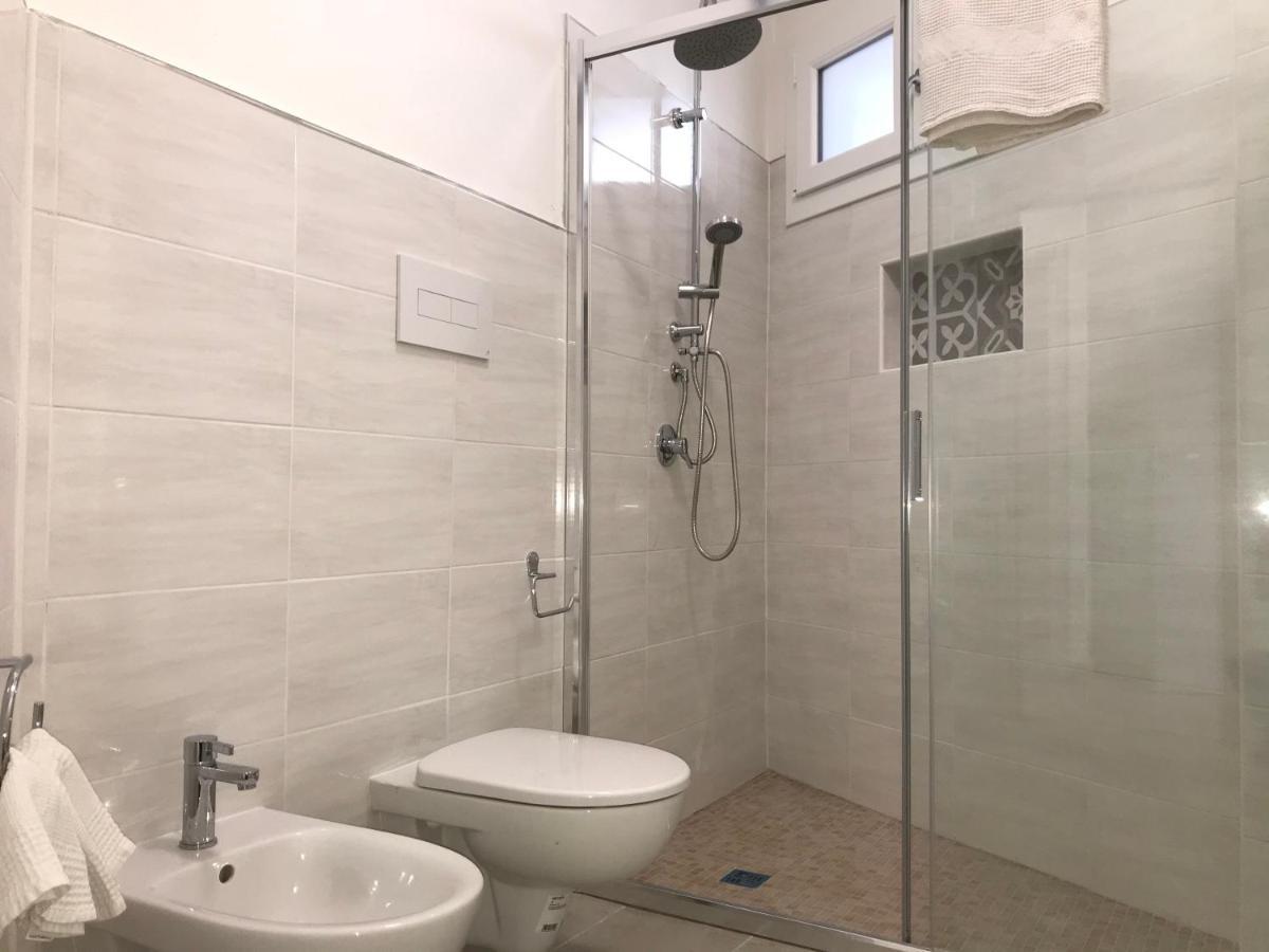 Angolo Mare Apartments & Rooms Porto Pino Ngoại thất bức ảnh